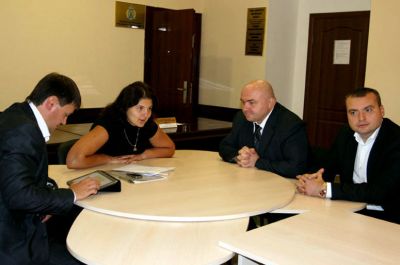 16 вересня 2013 року представник адвокатів Харківської області в Раді адвокатів України Сергій Веприцький взяв участь у спільному засіданні органів адвокатського самоврядування Харківщини